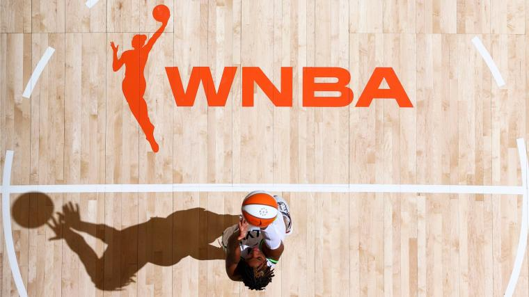 WNBA Slam Dunk: Flaunt Your Team Spirit with Bold Nail Colors